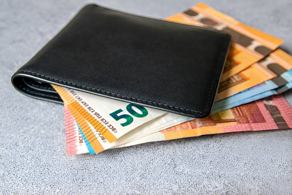 2500 € par mois en 2025 : est-ce un bon salaire ?
